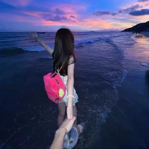 韩国女团赛玩具跳舞视频
